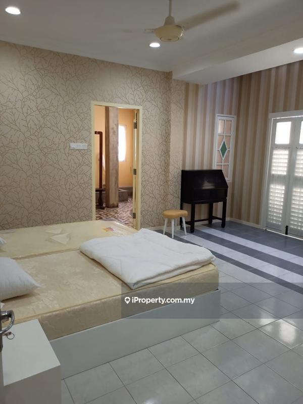 Bungalow House for Sale in Tanjung Bungah, Penang by Ederic J. Low - iProperty.com.my