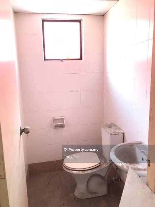 Shop / Office untuk Disewa di Bandar Parklands, Klang oleh Emily Tan - iProperty.com.my