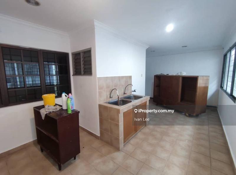 Rumah Berangkai 2 Tingkat untuk Dijual di Seksyen 19, Petaling Jaya oleh Ivan Lee - iProperty.com.my