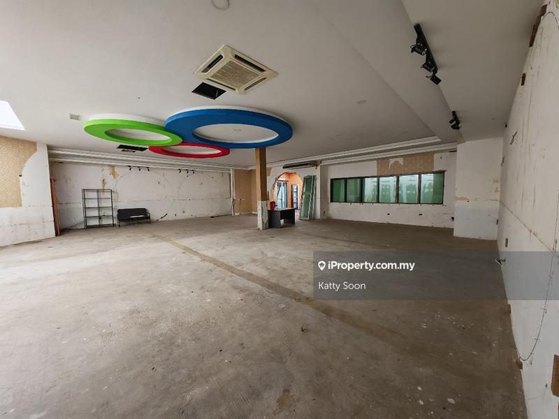 For Rent - Cheong Hin Commercial City, Taman Serdang Perdana