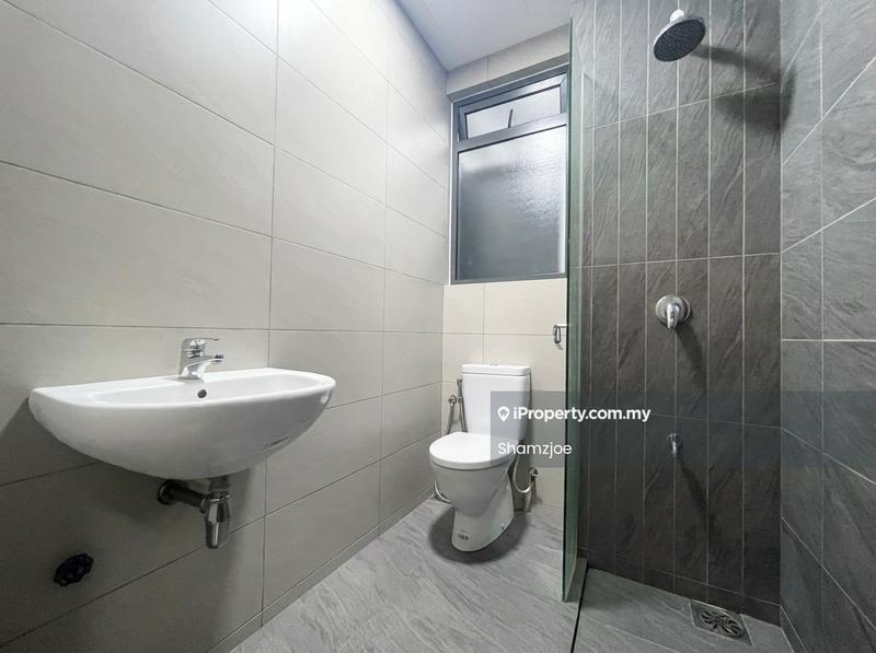 Kondominium untuk Dijual di Aura Residence oleh Shamzjoe - Bathroom - iProperty.com.my