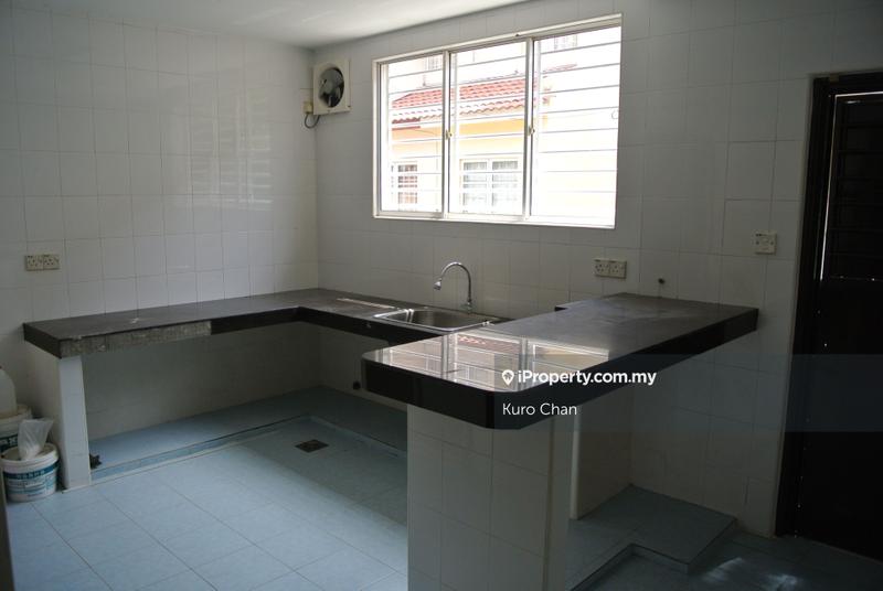 Rumah Teres 2-Tingkat untuk Dijual di Taman Putra Prima, Puchong oleh Kuro Chan - iProperty.com.my