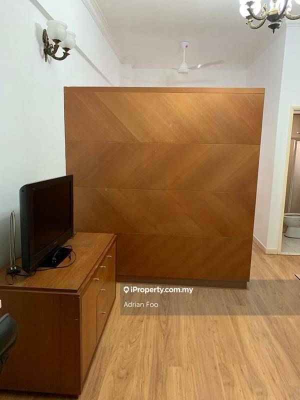 Service Residence for Sale in Dorchester by Adrian Foo - iProperty.com.my
