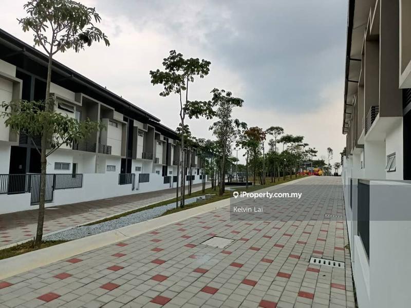 Rumah Berangkai 2 Tingkat untuk Dijual di Kota Emerald, Rawang oleh Kelvin Lai - iProperty.com.my