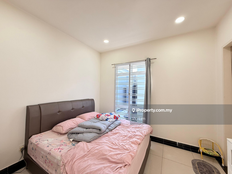 Cluster House for Sale in Setia Tropika, Johor Bahru by Vic Lim - iProperty.com.my