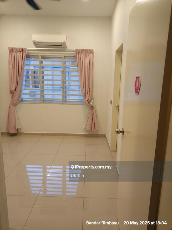 Rumah Teres untuk Dijual di qi6mk, Telok Panglima Garang oleh UK Tan - iProperty.com.my