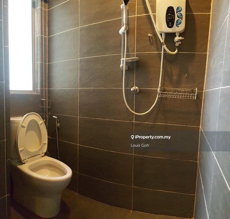 Master Bedroom 2 - Attached Bathroom