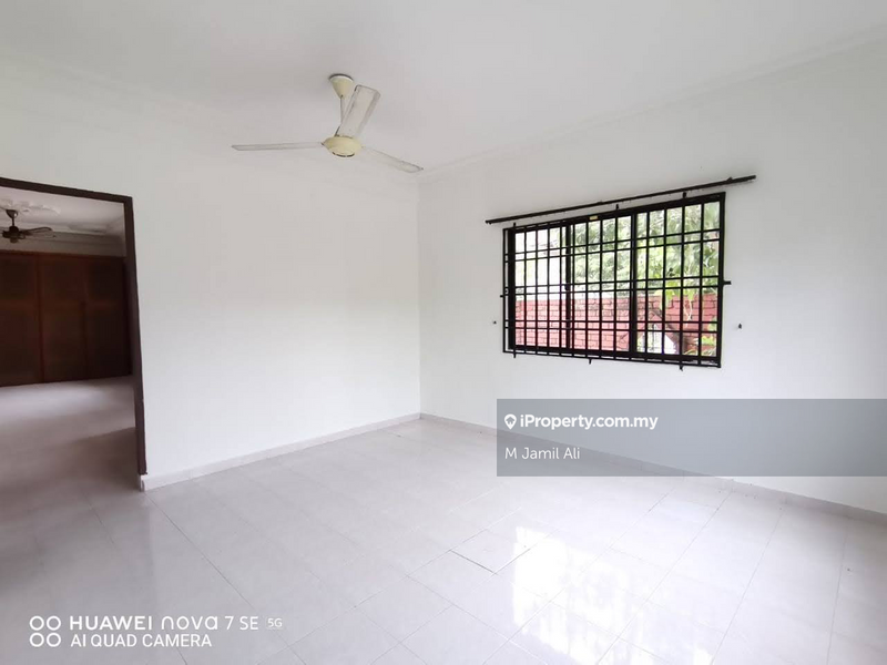 Bungalow House for Sale in Kampung Melayu, Kluang by M Jamil Ali - iProperty.com.my