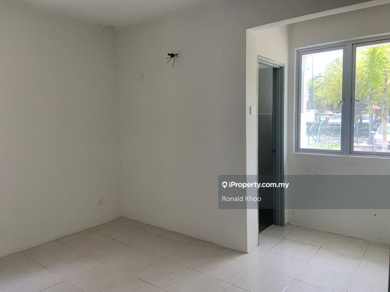 Flat for Sale in Pangsapuri Seroja by Ronald Khoo - iProperty.com.my