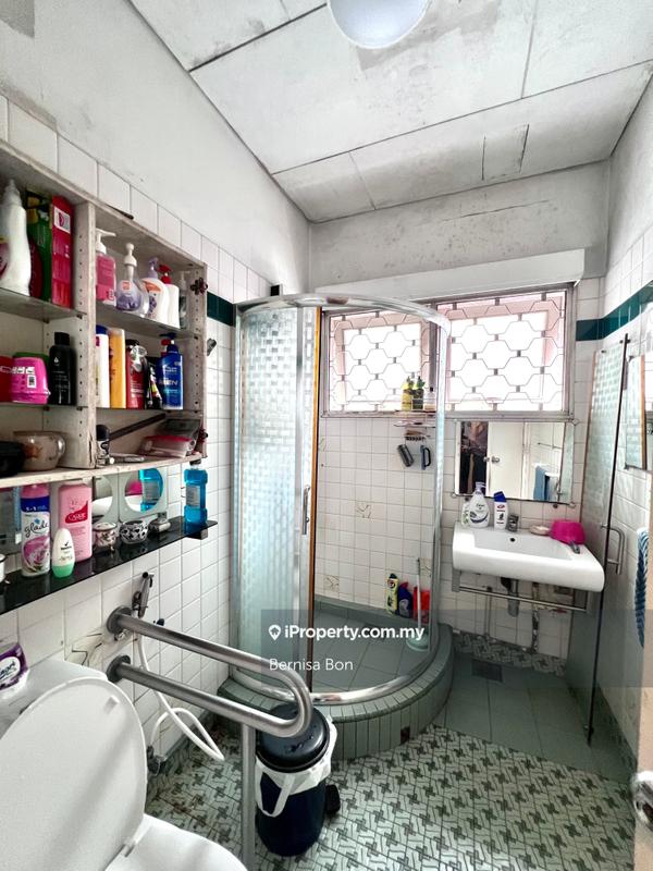 Bungalow House for Sale in Seksyen 16, Petaling Jaya by Bernisa Bon - iProperty.com.my