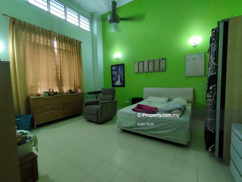 Rumah Berangkai 2 Tingkat untuk Dijual di Bukit Jelutong, Shah Alam oleh Ivan Kok - iProperty.com.my