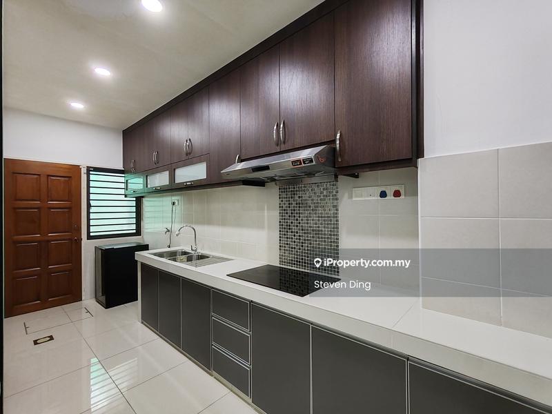 Rumah Teres 2-Tingkat untuk Dijual di Setia Indah, Setia Alam oleh Steven Ding - Kitchen - iProperty.com.my