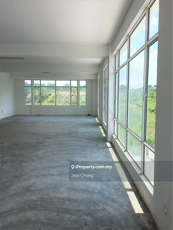 Shop / Office for Sale in Taman Equine, Seri Kembangan by Jess Chong - iProperty.com.my