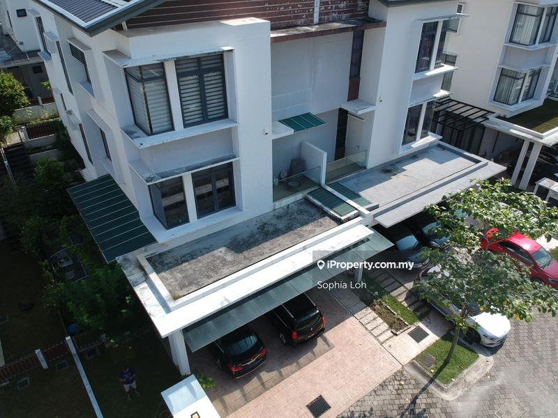 Semi-Detached House for Sale in Equine park, Seri Kembangan by Sophia Loh - iProperty.com.my