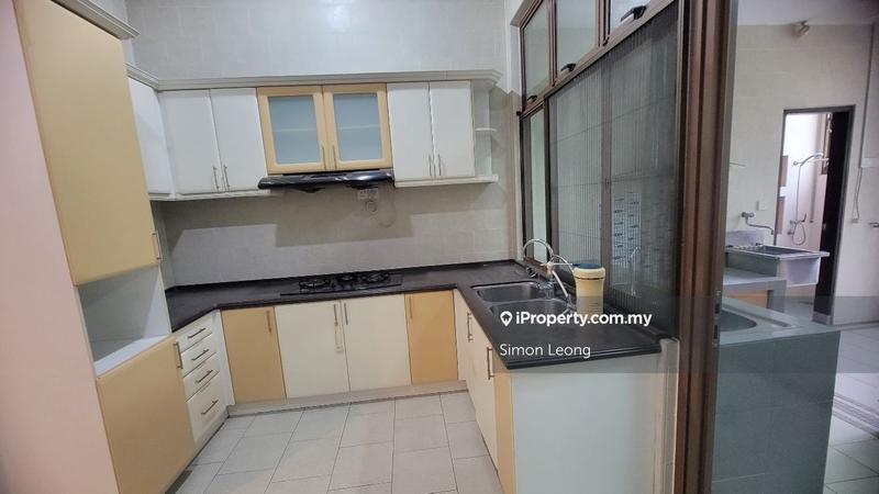 Rumah Berangkai 2 Tingkat untuk Dijual di Bukit Jelutong, Shah Alam oleh Simon Leong - iProperty.com.my