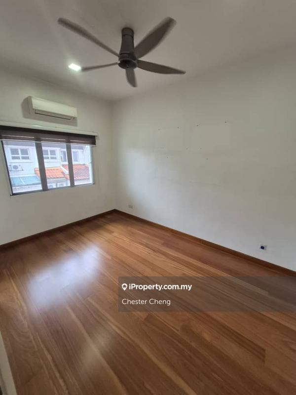 Rumah Berkembar untuk Dijual di Damansara Legenda, Petaling Jaya oleh Chester Cheng - iProperty.com.my