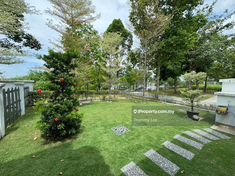 Rumah Berkembar untuk Dijual di Eco Majestic, Semenyih oleh Teammy Lee - iProperty.com.my