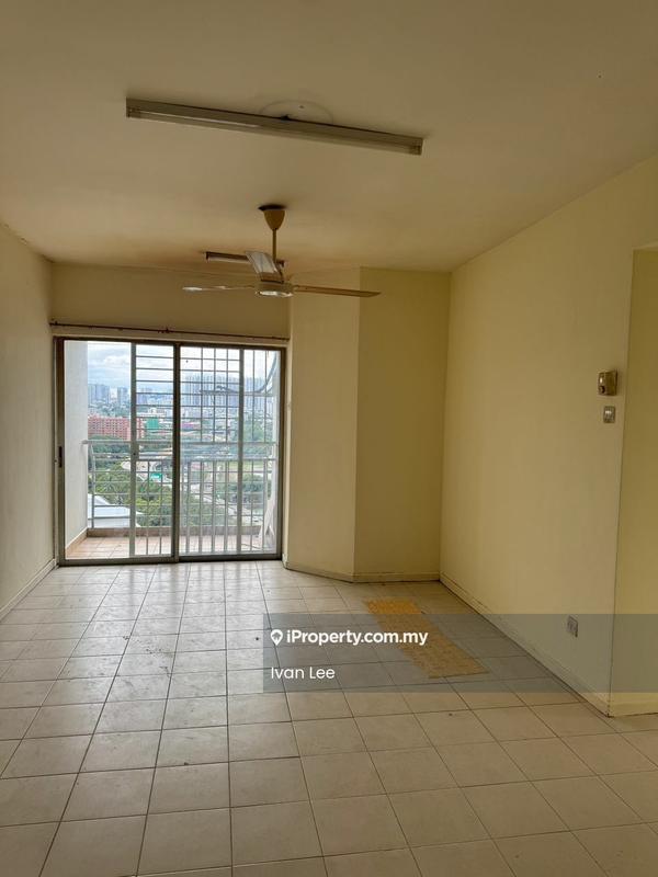 Condominium for Rent in Warisan City View by Ivan Lee - Living Room - iProperty.com.my