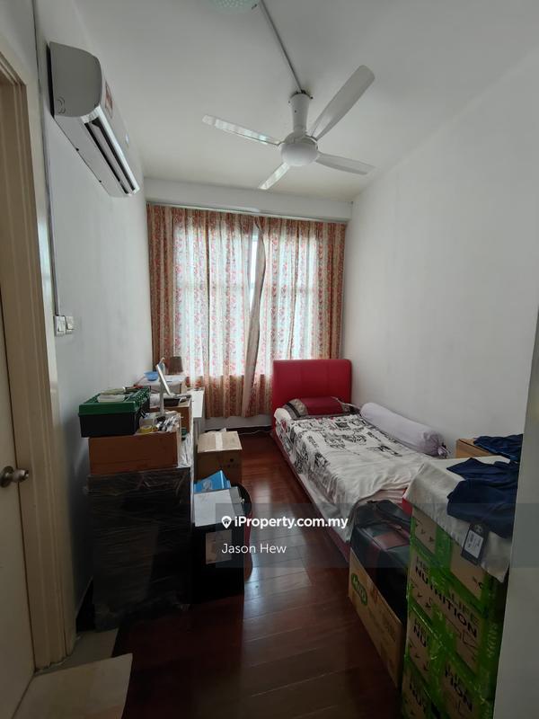 Service Residence for Sale in Subang Olives Residence by Jason Hew - iProperty.com.my