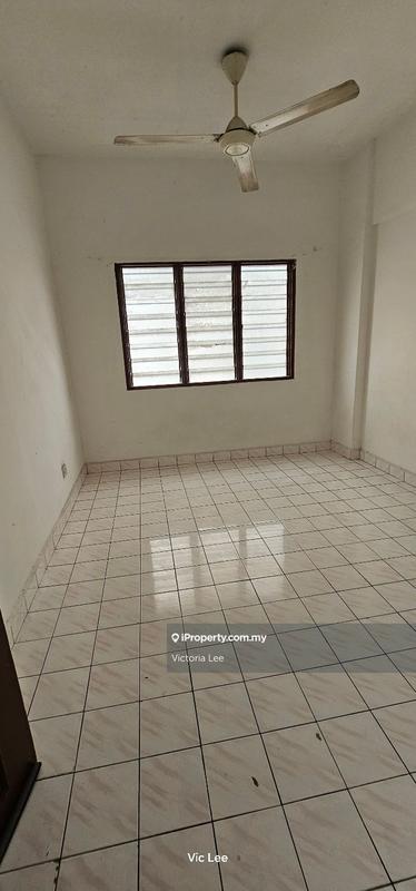 For Sale - Flat Dahlia