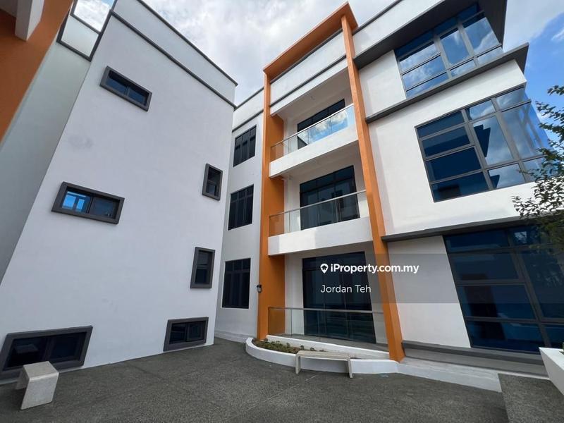 Rumah Bandar untuk Dijual di Ara Simfoni Petaling Jaya, Kayu Ara oleh Jordan Teh - iProperty.com.my