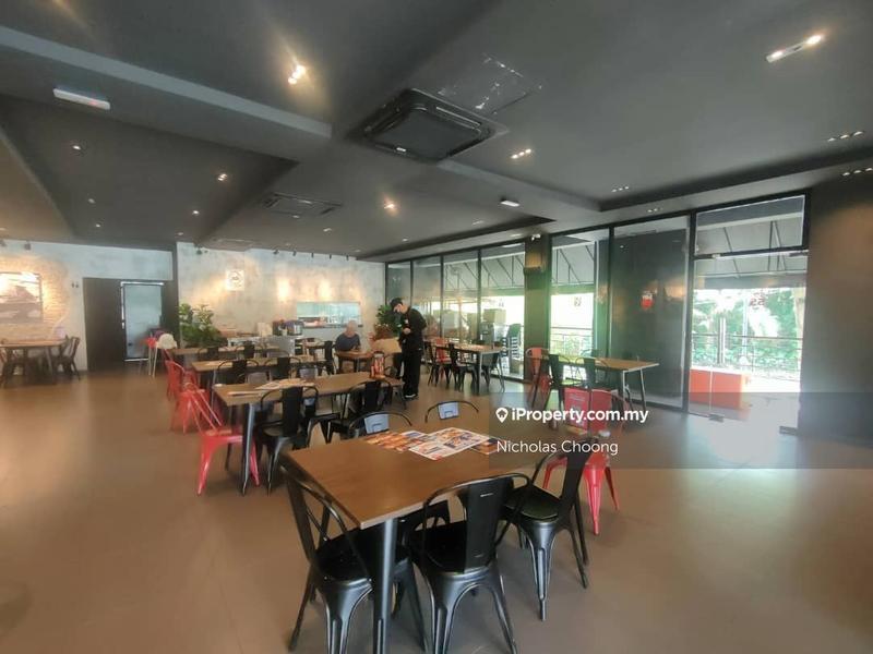 For Rent - Corner lot , Facing main road , 2500 sqft