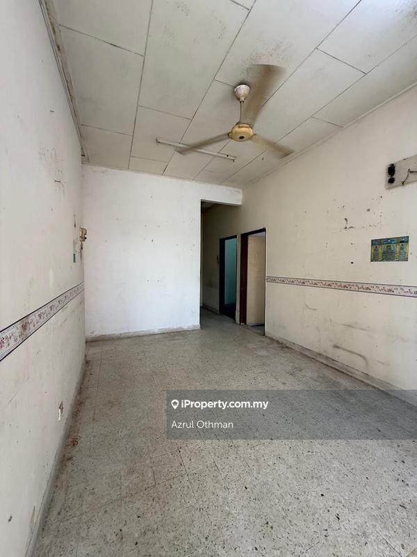 Rumah Teres 1-Tingkat untuk Dijual di Taman Paroi Jaya, Seremban oleh Azrul Othman - iProperty.com.my