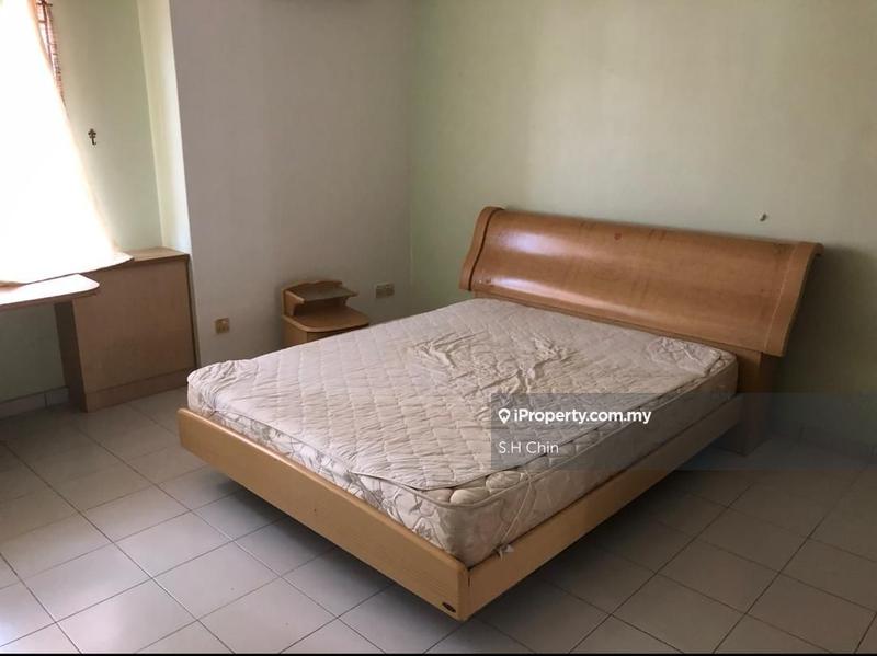 Rumah Berangkai 2 Tingkat untuk Dijual di Taman Suria, Bandar Sungai Long oleh S.H Chin - iProperty.com.my