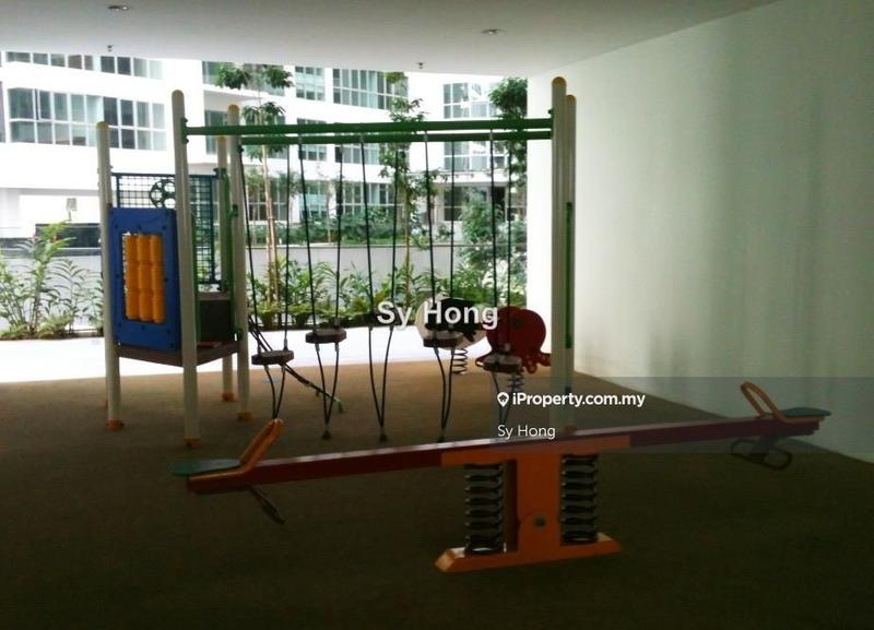 Service Residence for Rent in Regalia Residence by Sy Hong - iProperty.com.my