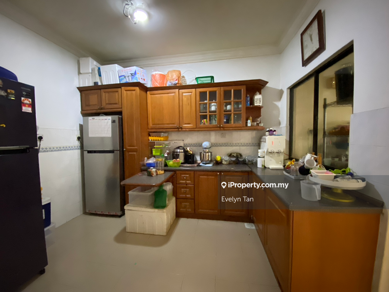 Rumah Berangkai 2 Tingkat untuk Dijual di Subang Jaya, Selangor oleh Evelyn Tan - iProperty.com.my
