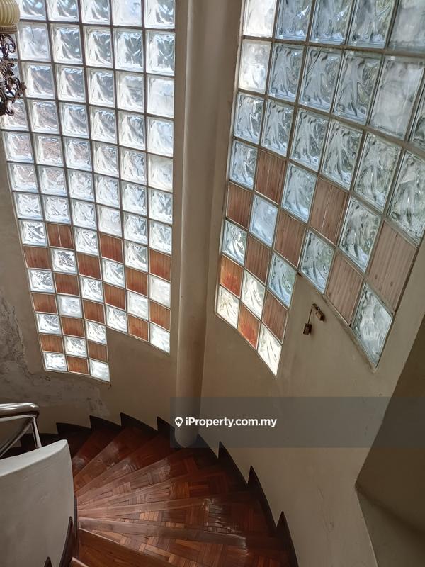 Banglo untuk Dijual di Subang Jaya, Selangor oleh Celia Tan - iProperty.com.my