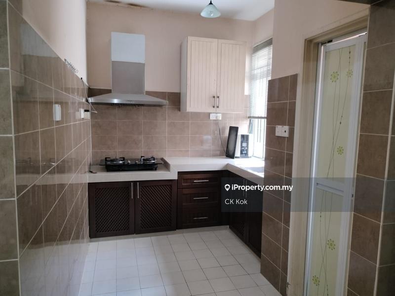 Kondominium untuk Dijual di Bungaraya Condominium oleh Ivan Kok - iProperty.com.my