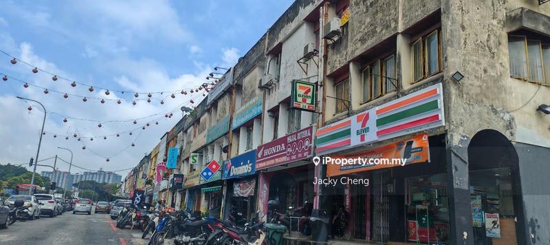 For Sale - Taman Seraya, Facing Main Road, 3 Sty