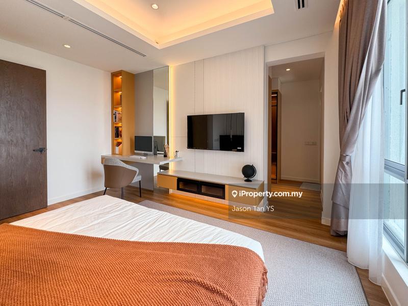 For Sale - D'Rapport