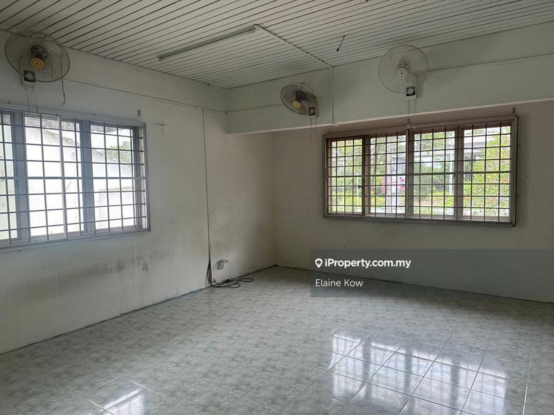 Bungalow House for Sale in Seksyen 17, Petaling Jaya by Elaine Kow - iProperty.com.my