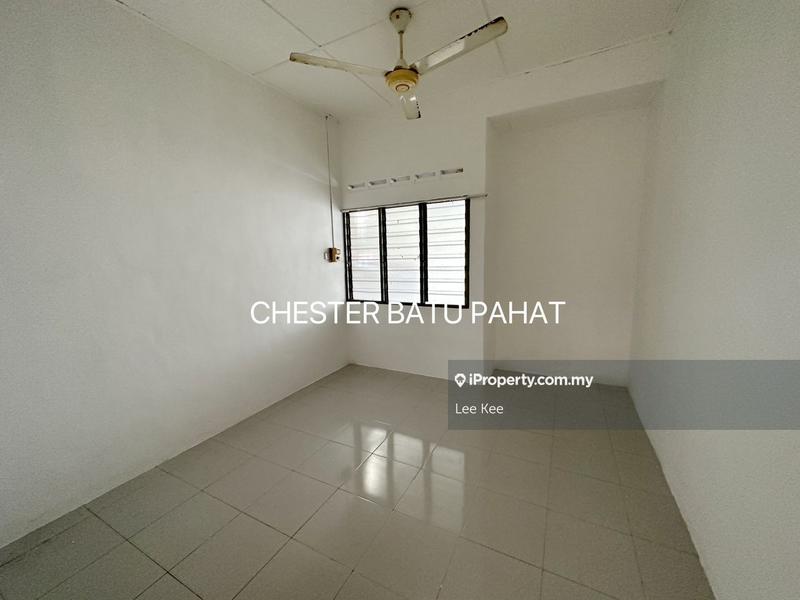 Rumah Berangkai 1 Tingkat untuk Dijual di Parit Raja, Sri Gading oleh Lee Kee - iProperty.com.my