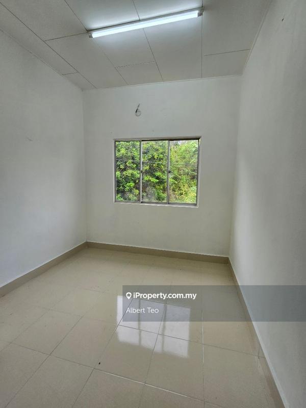 Rumah Berangkai 2 Tingkat untuk Dijual di Taman Bukit Flora 2, Batu Pahat oleh Albert Teo - iProperty.com.my