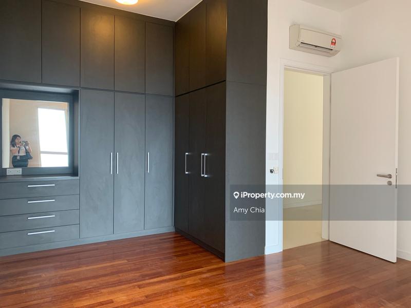 For Sale - Pavilion Hilltop