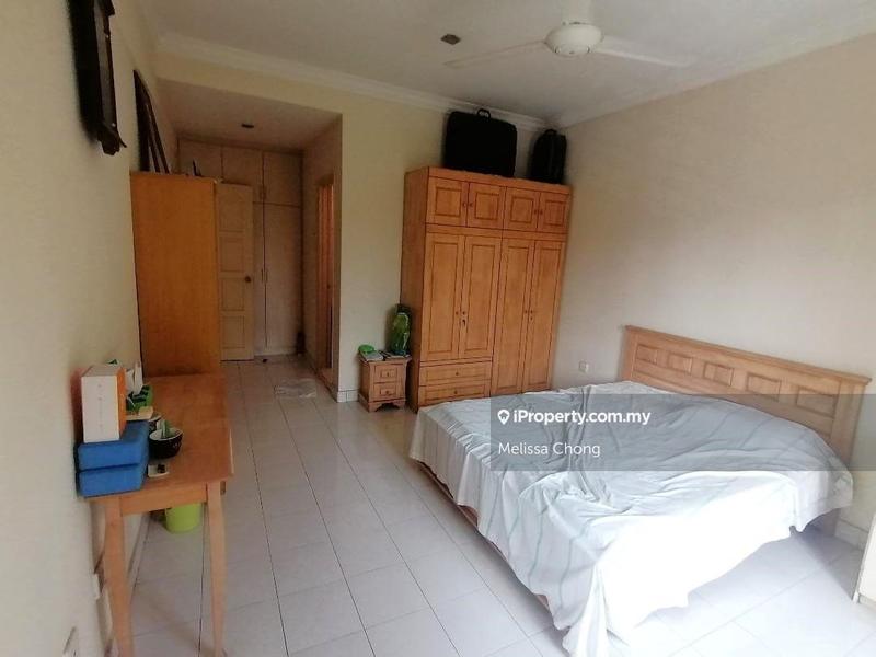 Rumah Teres 2.5-Tingkat untuk Dijual di Taman Bukit Serdang, Seri Kembangan oleh Melissa Chong - iProperty.com.my
