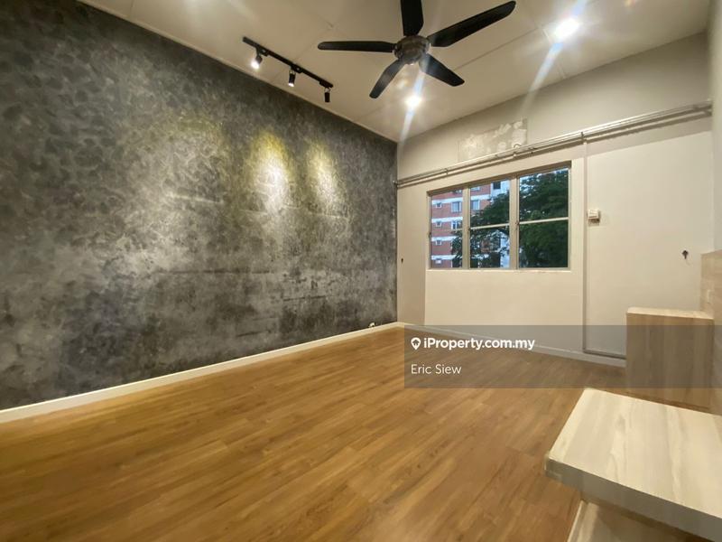 Rumah Berkembar untuk Dijual di Sungai Long, Bandar Sungai Long oleh Eric Siew - iProperty.com.my
