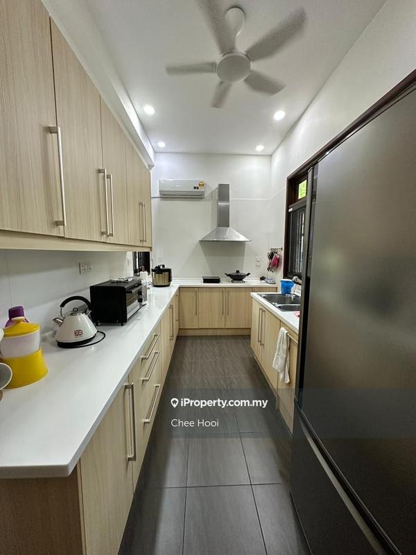 Rumah Berkembar untuk Dijual di Jalan Bunga Kaca Piring, Tanjung Bungah oleh Chee Hooi - iProperty.com.my