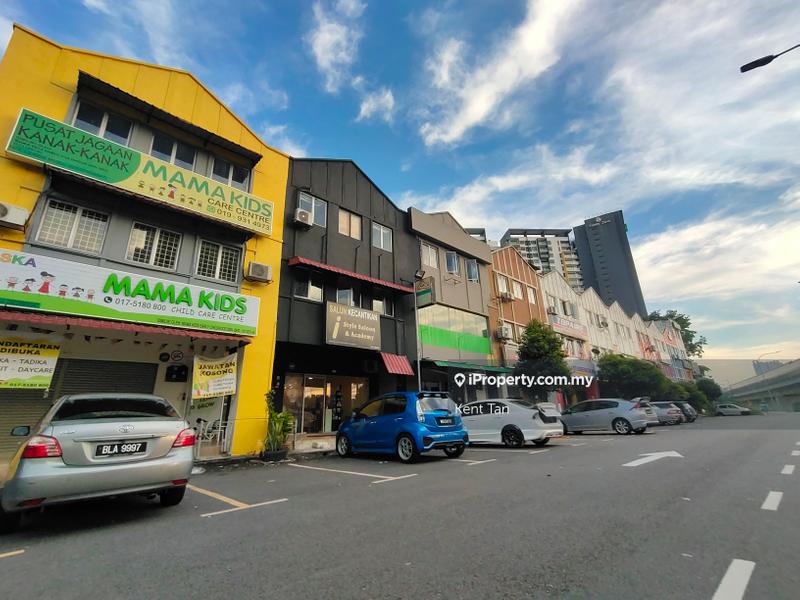For Rent - Pinggiran Putra Commercial Centre, Taman Pinggiran Putra, Seri Kembangan