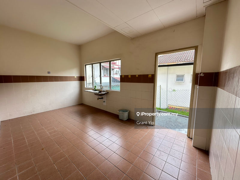 Semi-Detached House for Sale in Taman Puncak Jalil, Seri Kembangan by Grant Yip - iProperty.com.my
