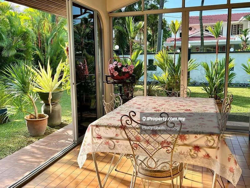 Bungalow House for Sale in Taman Universiti Ss3, Petaling Jaya by Molly Quah - iProperty.com.my
