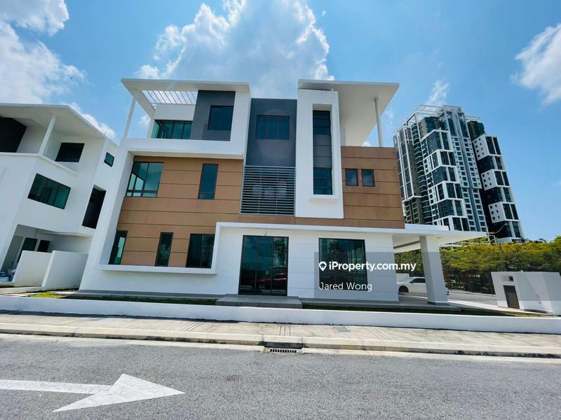 Rumah Teres 3-Tingkat untuk Dijual di Lake Point Residence, Cyberjaya, Cyberjaya oleh Jared Wong - iProperty.com.my