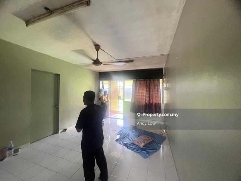 For Sale - PKNS Seksyen 24