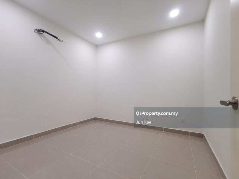 Rumah Berangkai 2 Tingkat untuk Dijual di Bandar Baru Sri Petaling, Sri Petaling oleh Jun Kee - iProperty.com.my