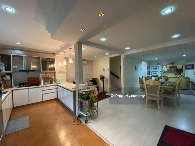 Bungalow House for Sale in SS19, Subang Jaya by Celia Tan - iProperty.com.my