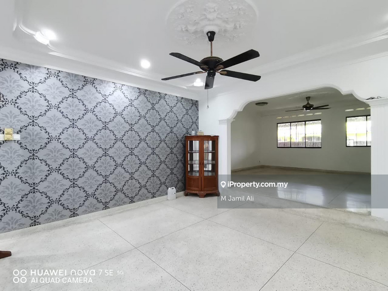 Bungalow House for Sale in Kampung Melayu, Kluang by M Jamil Ali - iProperty.com.my