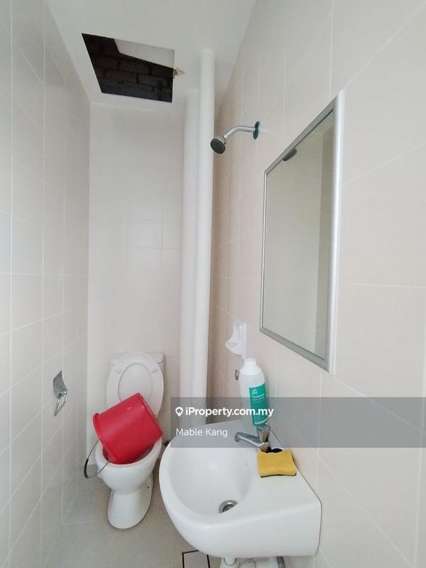 Kondominium untuk Dijual di Bayu Ferringhi Condominiums oleh Mable Kang - iProperty.com.my